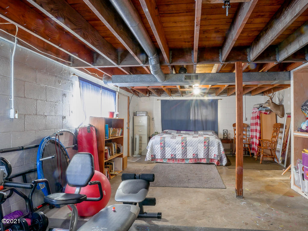 152 Northwest Grinstead Street Siletz, OR 97380 - Photo 28 of 30 Basement