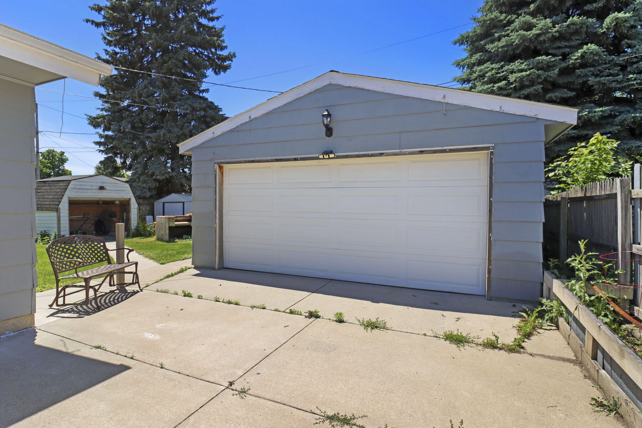 6924 Whitewater Street Caledonia, WI 53402 - Photo 25 of 29 25-web-or-mls-6924 Whitewater St, Racine