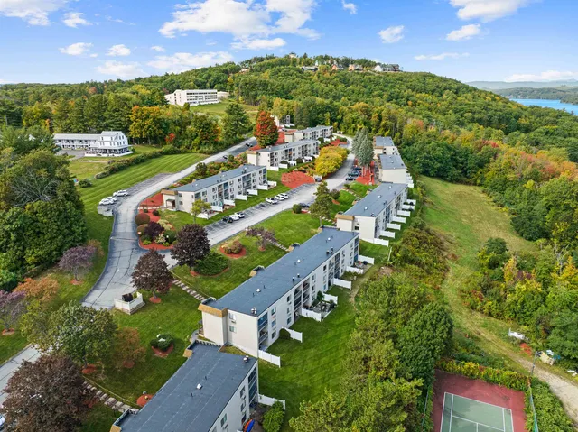 $254,900 | 9 Treetop Circle, Unit 135, Laconia, NH 03246