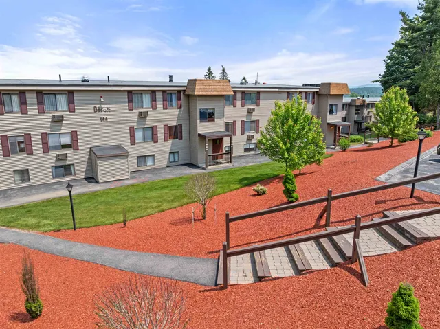 $254,900 | 9 Treetop Circle, Unit 135, Laconia, NH 03246