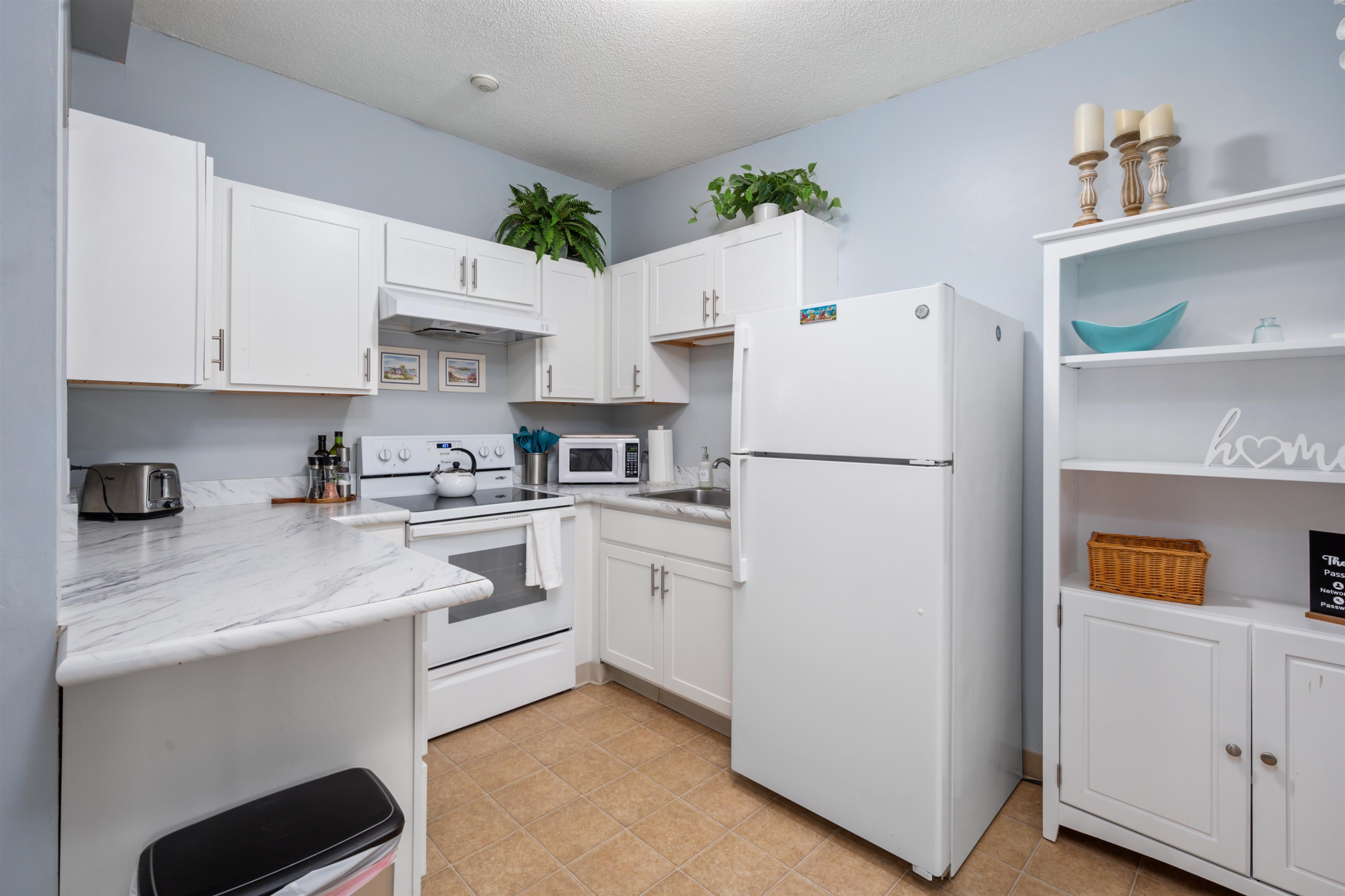 9 Treetop Circle, Unit 135 Laconia, NH 03246 - Photo 6 of 35