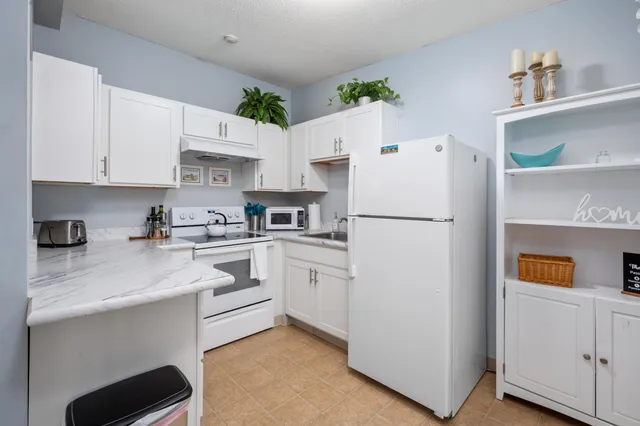 $254,900 | 9 Treetop Circle, Unit 135, Laconia, NH 03246