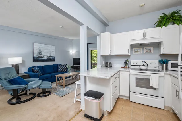 $254,900 | 9 Treetop Circle, Unit 135, Laconia, NH 03246