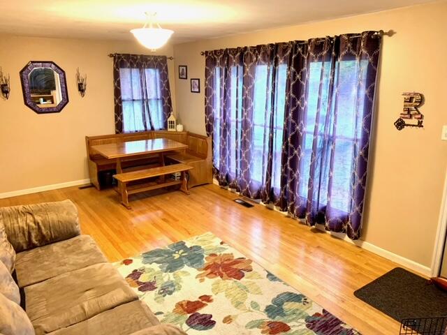 1944 Meadowbrook Road Northwest Roanoke, VA 24017 - Photo 2 of 26 2