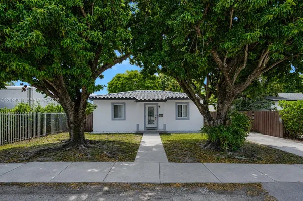 $680,000 | 270 Northwest 51st Avenue, Miami, FL 33126