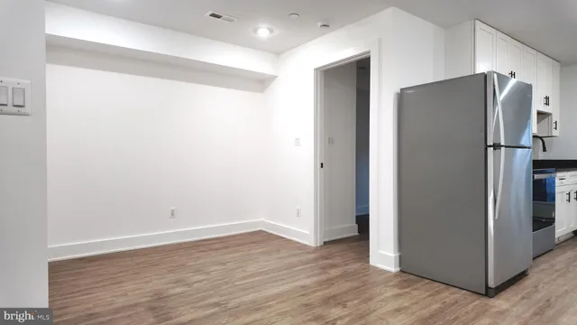 $4,000 | 213 Seaton Place Northeast, Unit 1, Washington, DC 20002