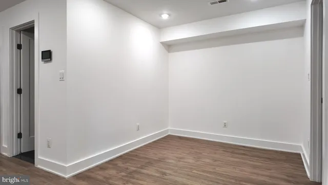 $4,000 | 213 Seaton Place Northeast, Unit 1, Washington, DC 20002