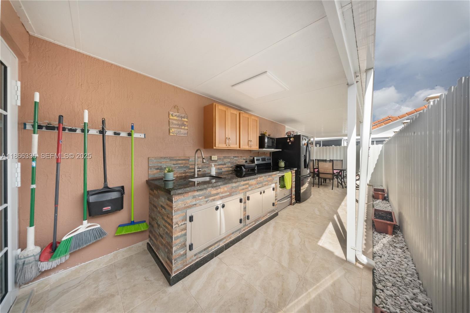 17778 Southwest 145th Avenue Miami, FL 33177 - Photo 19 of 39 Exterior Kitchen