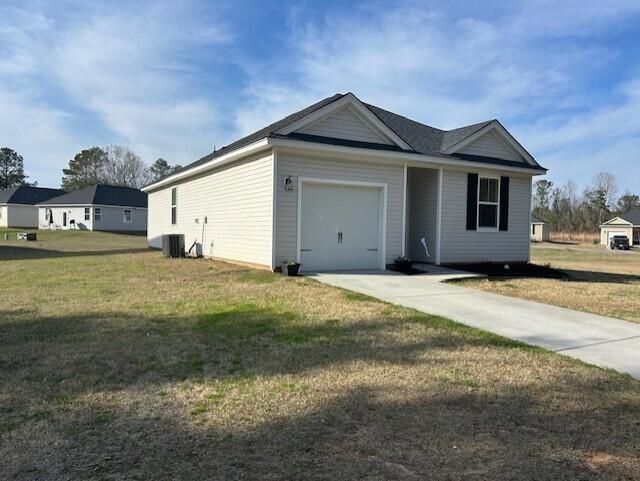 1217 Warrens Way Manning, SC 29102 - Photo 4 of 18 Warren's Way front view