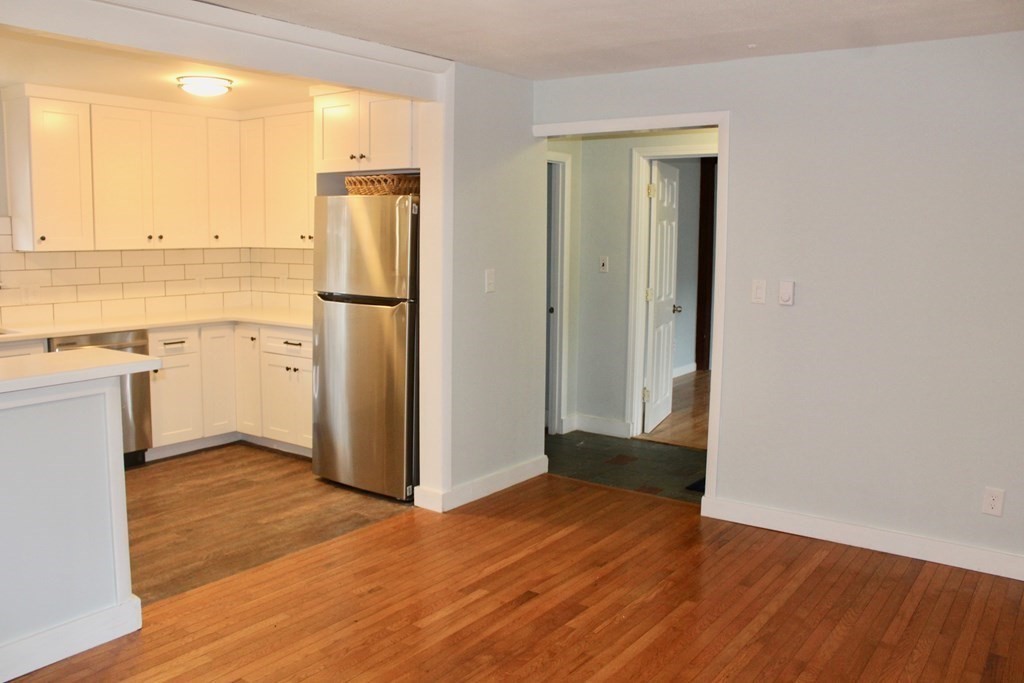 22 R Fay Road Framingham, MA 01702 - Photo 4 of 12