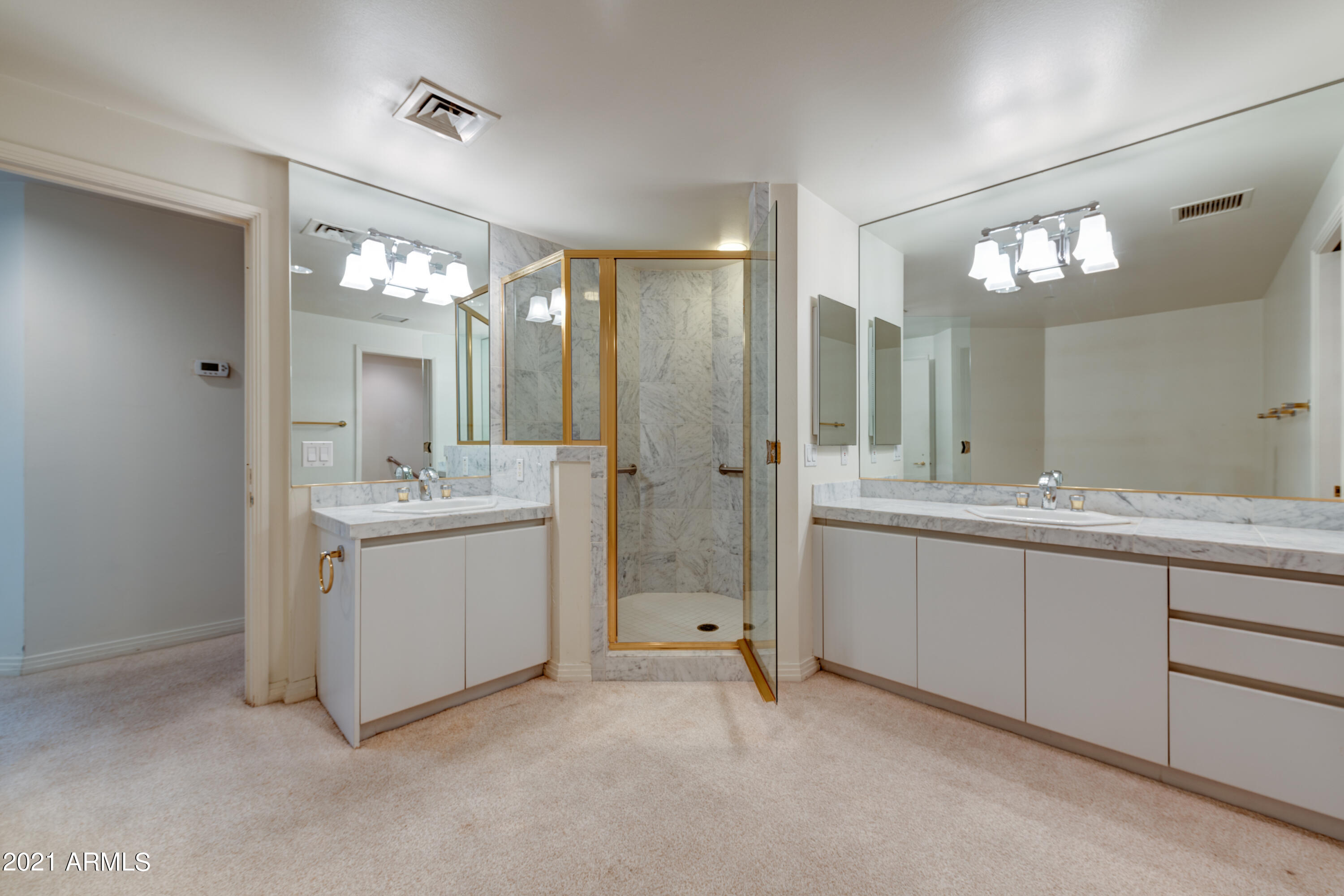 1040 East Osborn Road, Unit 903 Phoenix, AZ 85014 - Photo 16 of 27 014_Master Bathroom III