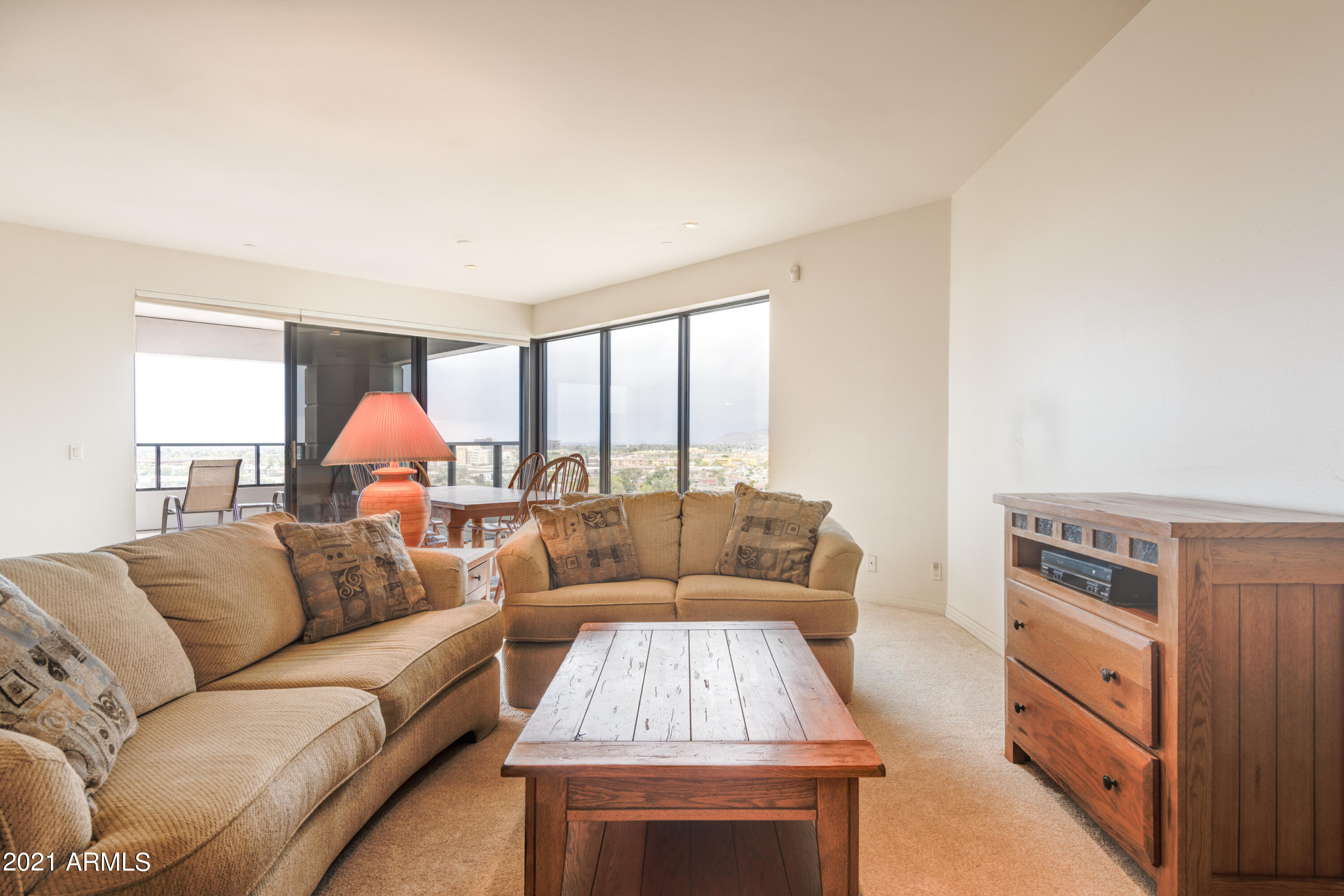 1040 East Osborn Road, Unit 903 Phoenix, AZ 85014 - Photo 2 of 27 002_Living Room area