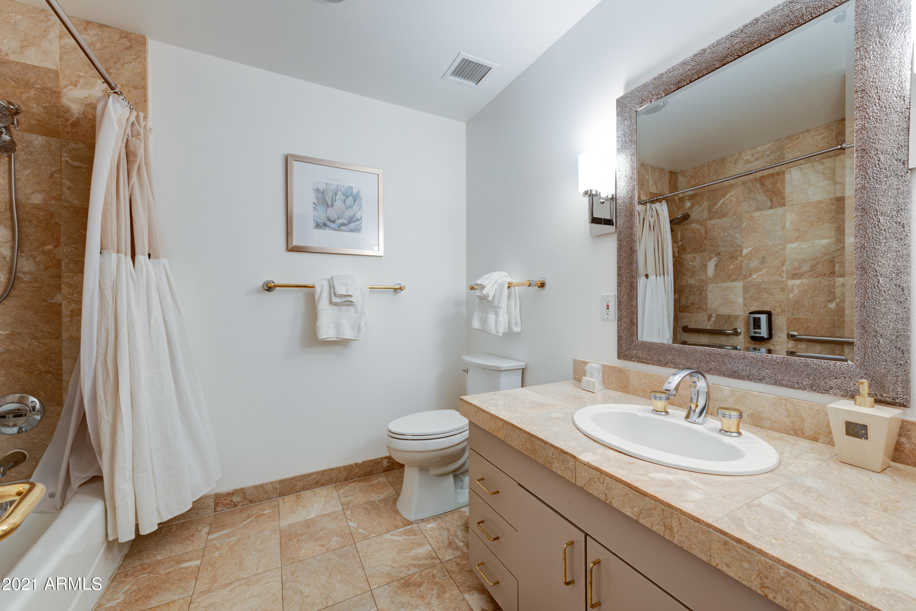 1040 East Osborn Road, Unit 903 Phoenix, AZ 85014 - Photo 27 of 27 025_Guest Bath