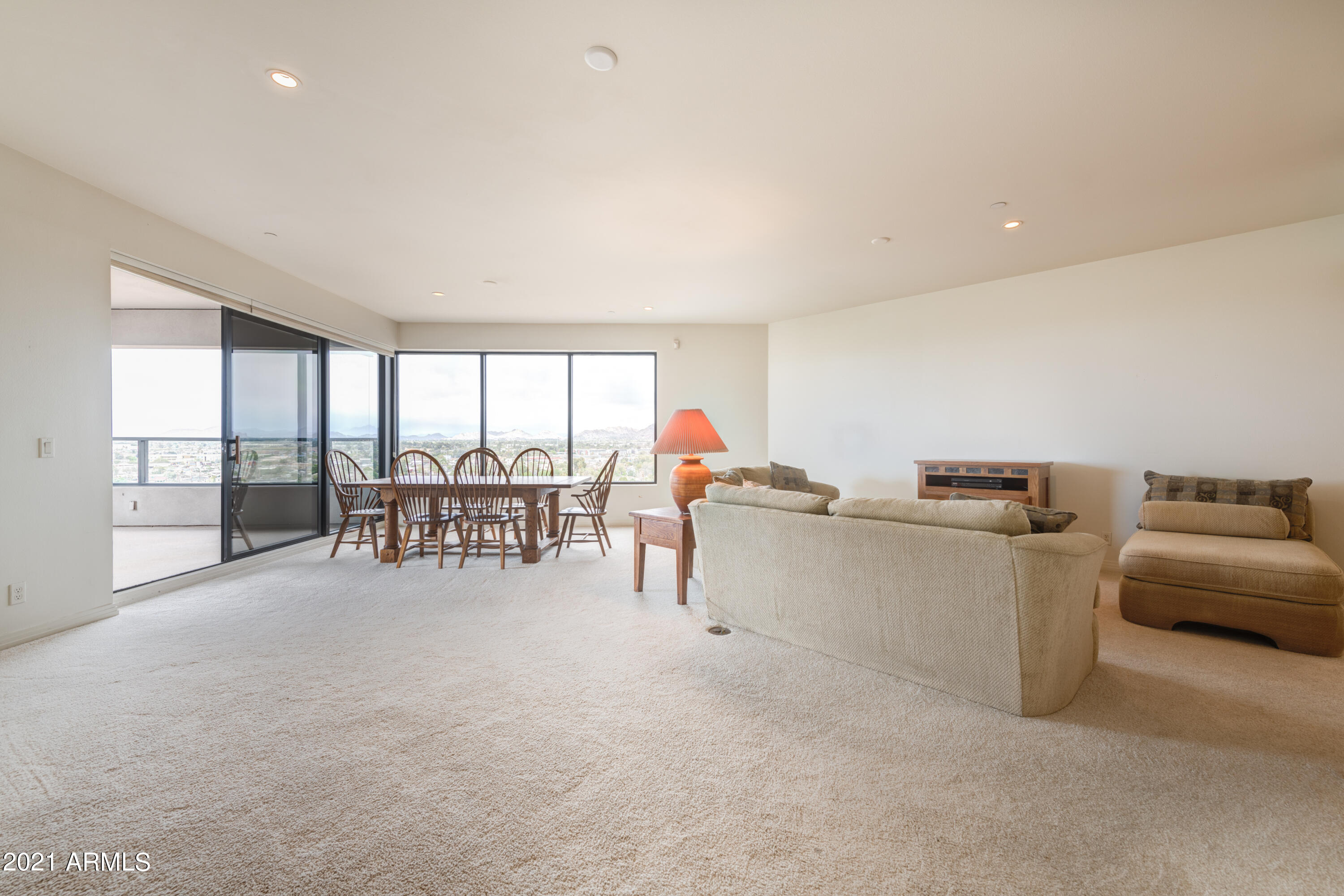 1040 East Osborn Road, Unit 903 Phoenix, AZ 85014 - Photo 4 of 27 003_Great Room with expansive views