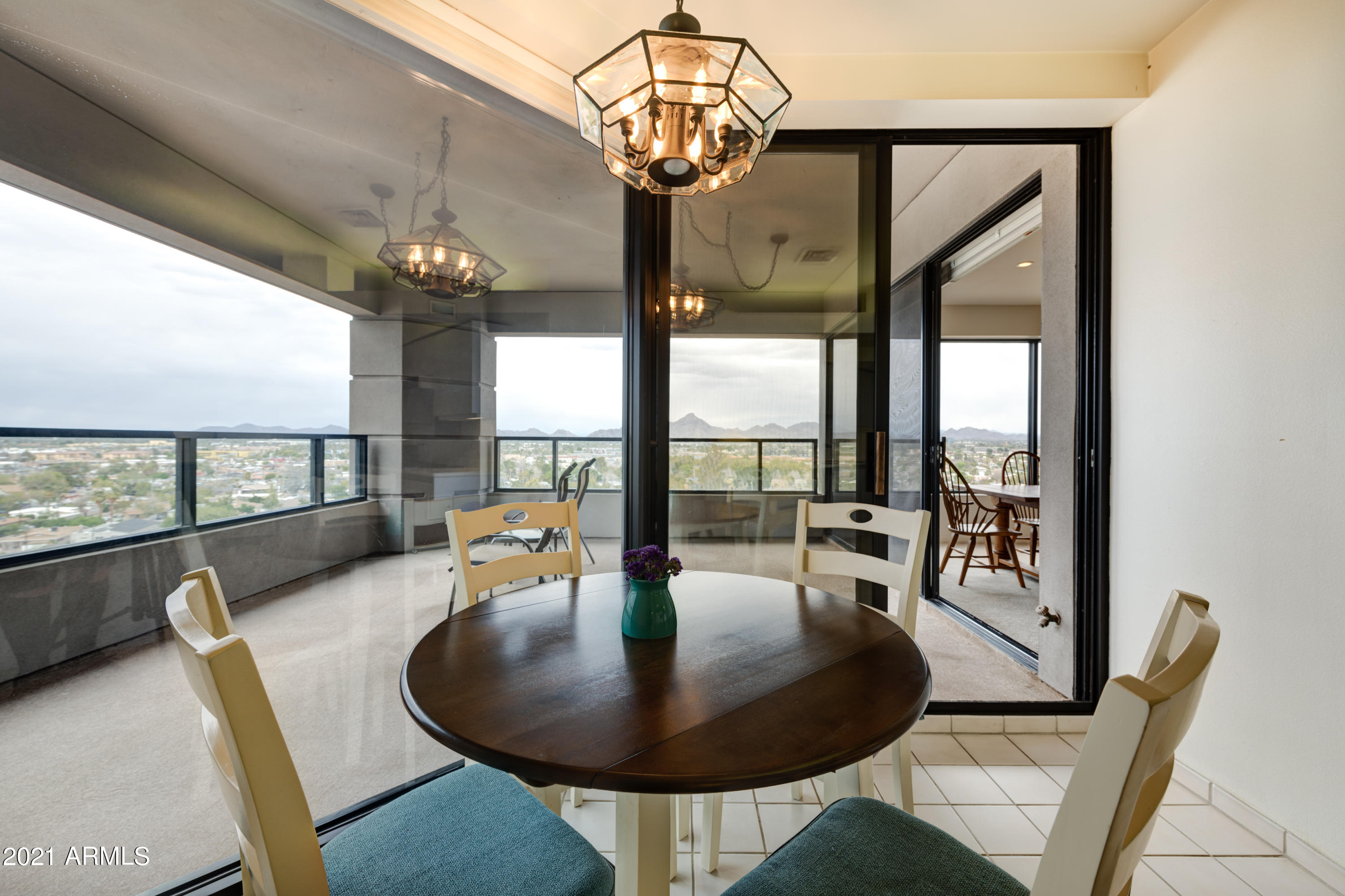 1040 East Osborn Road, Unit 903 Phoenix, AZ 85014 - Photo 8 of 27 007_Casual Dining