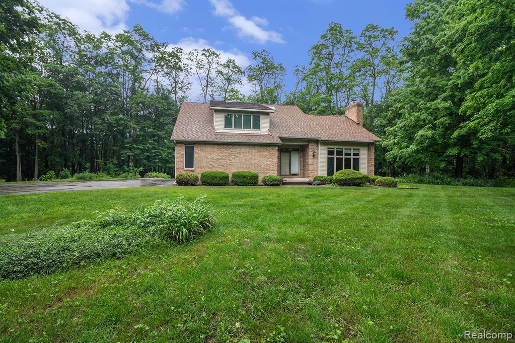 6375 Perryville Road Holly, MI 48442 - Photo 3 of 34