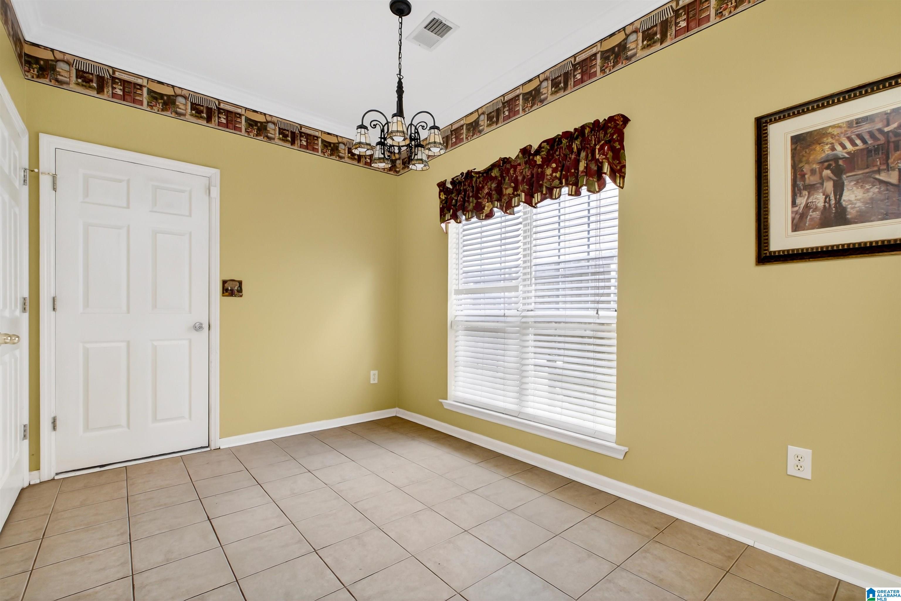 124 Warwick Circle Alabaster, AL 35007 - Photo 9 of 20