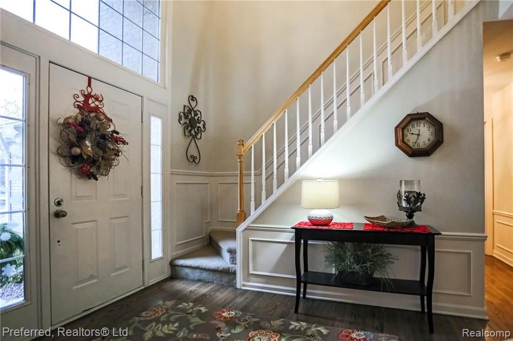 47456 Stone Ridge Boulevard Canton, MI 48187 - Photo 4 of 27 Gallery Image 4