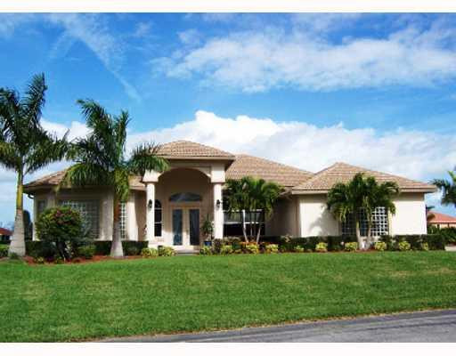 3306 Eventide Place Stuart, FL 34994 - Photo 1 of 13 Exterior Front