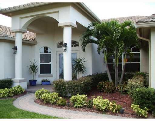 3306 Eventide Place Stuart, FL 34994 - Photo 3 of 13 Exterior Front