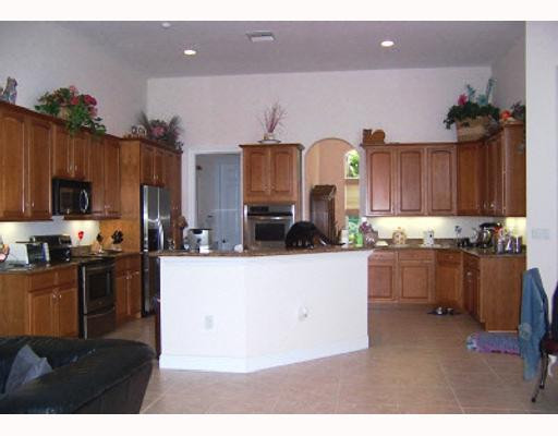 3306 Eventide Place Stuart, FL 34994 - Photo 6 of 13 Kitchen