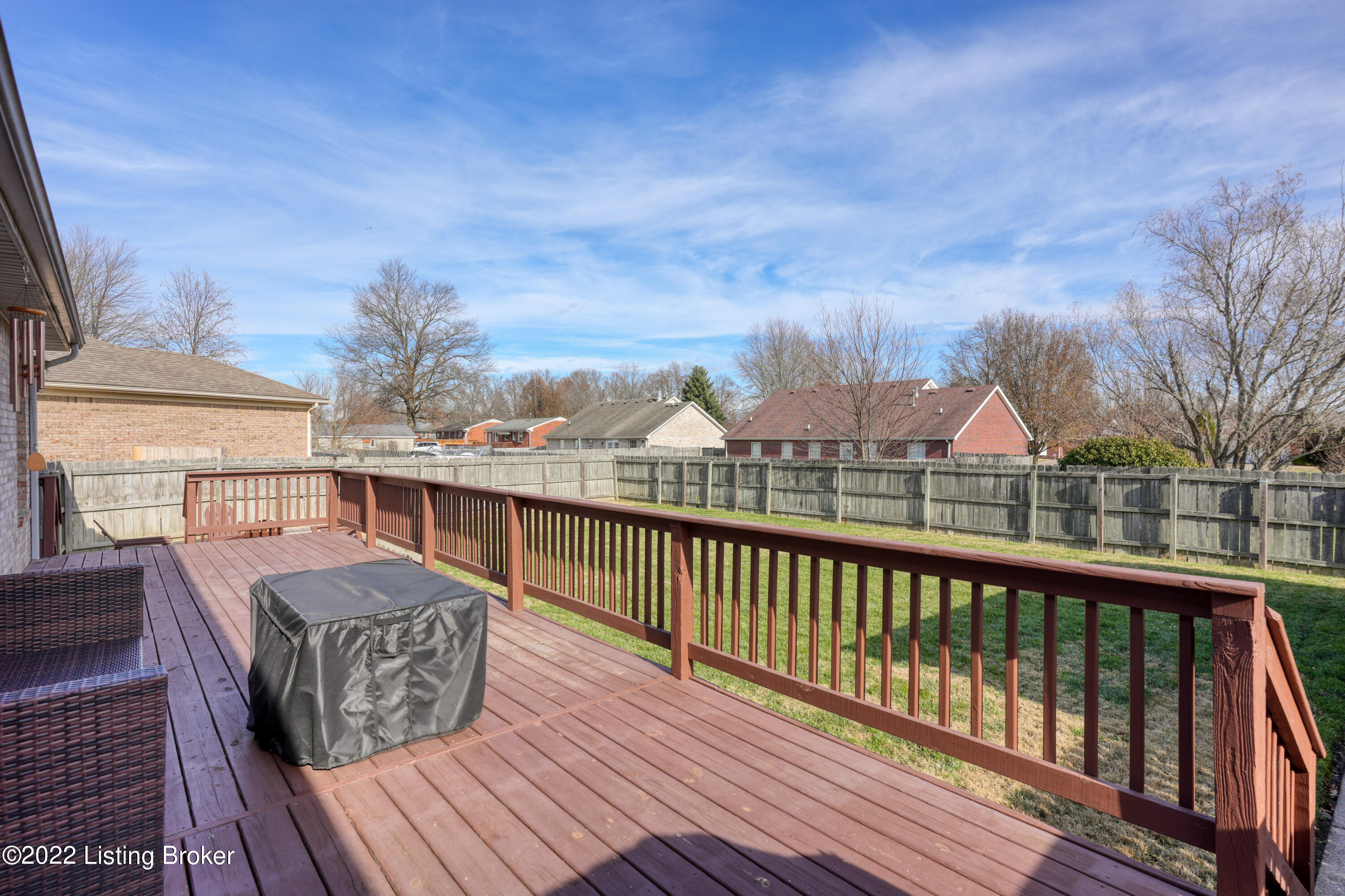 7905 Jennifer Ridge Place Louisville, KY 40258 - Photo 30 of 42 035 - 20221202 02883