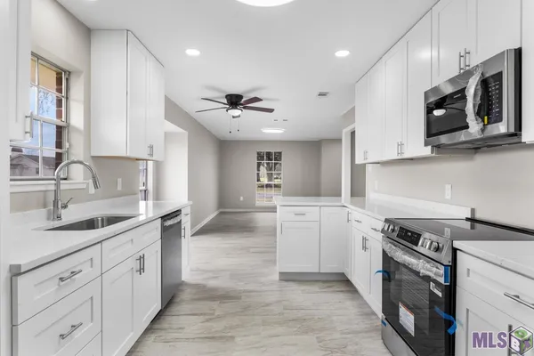 $295,000 | 5745 Estelle Drive, Baton Rouge, LA 70817