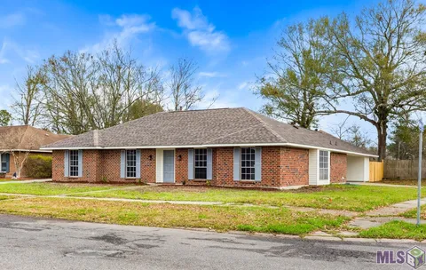 $295,000 | 5745 Estelle Drive, Baton Rouge, LA 70817
