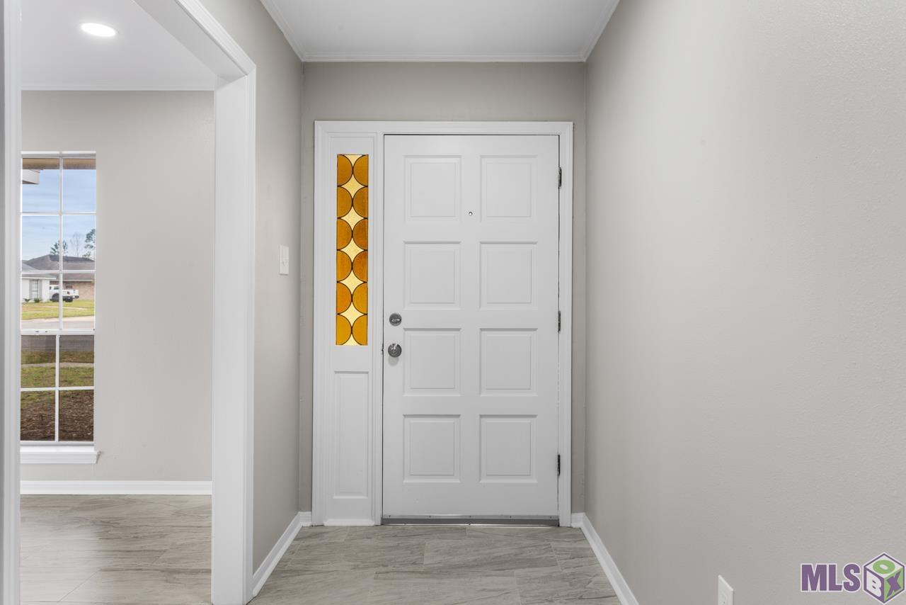 5745 Estelle Drive Baton Rouge, LA 70817 - Photo 4 of 21