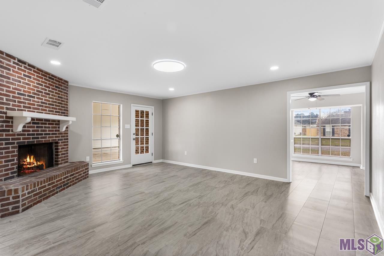5745 Estelle Drive Baton Rouge, LA 70817 - Photo 5 of 21