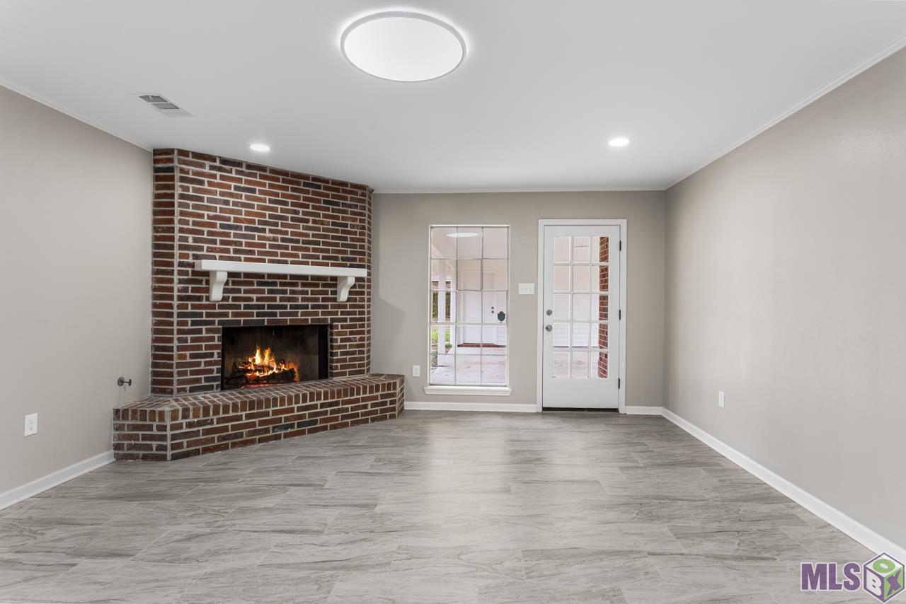 5745 Estelle Drive Baton Rouge, LA 70817 - Photo 6 of 21