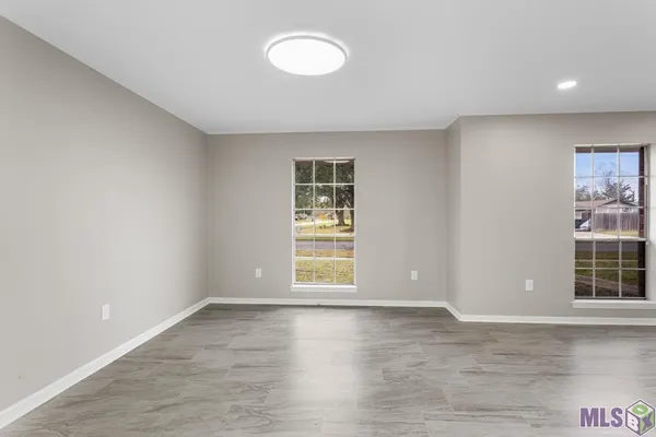 $295,000 | 5745 Estelle Drive, Baton Rouge, LA 70817