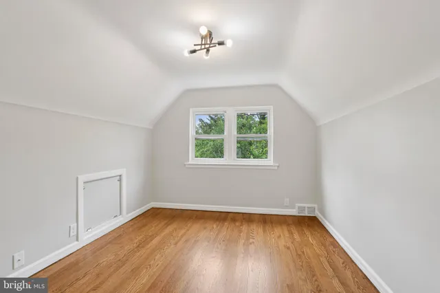 $399,000 | 16 Park Drive, Bellmawr, NJ 08031