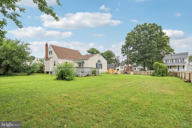 $399,000 | 16 Park Drive, Bellmawr, NJ 08031