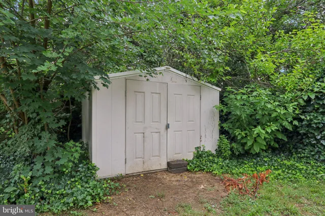 $399,000 | 16 Park Drive, Bellmawr, NJ 08031