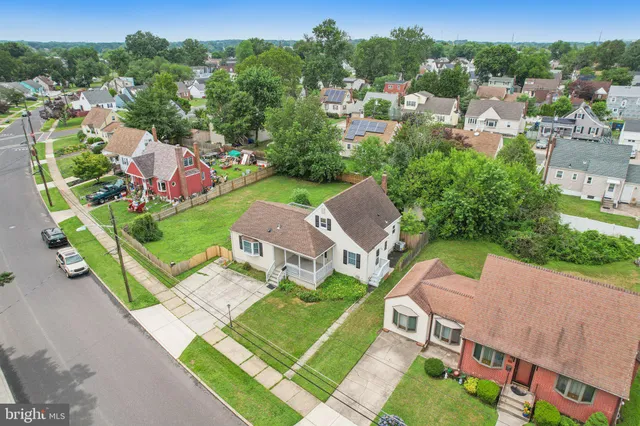 $399,000 | 16 Park Drive, Bellmawr, NJ 08031