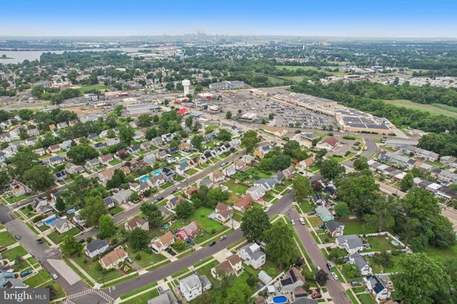 $399,000 | 16 Park Drive, Bellmawr, NJ 08031