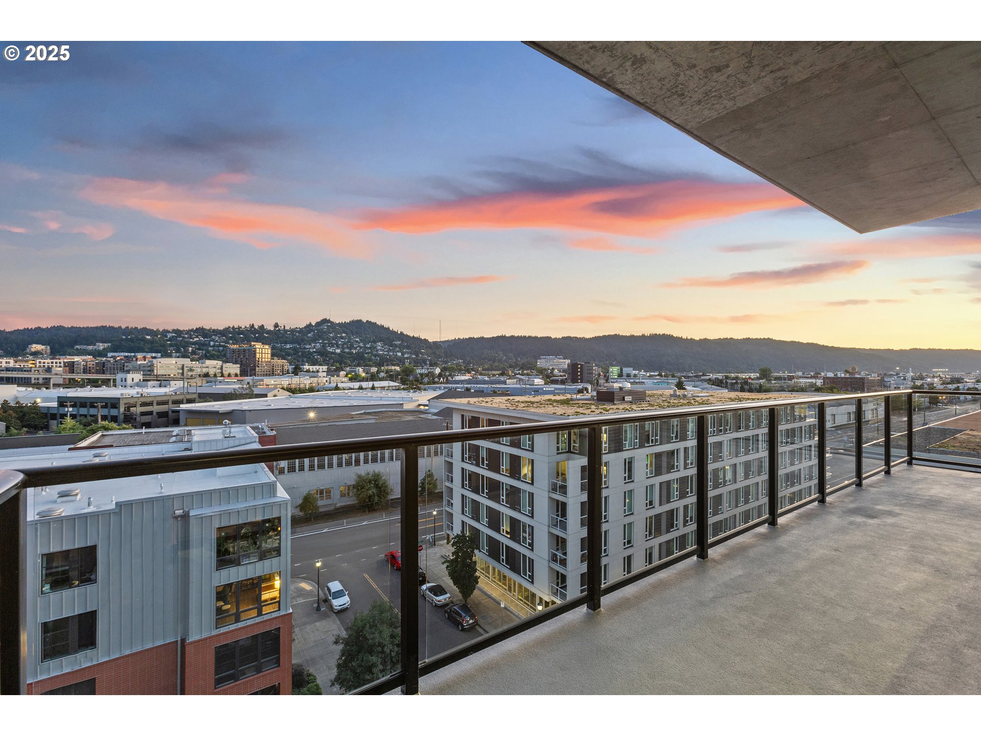 1830 Northwest Riverscape Street, Unit 803 Portland, OR 97209 - Photo 31 of 37 Gallery Image 31