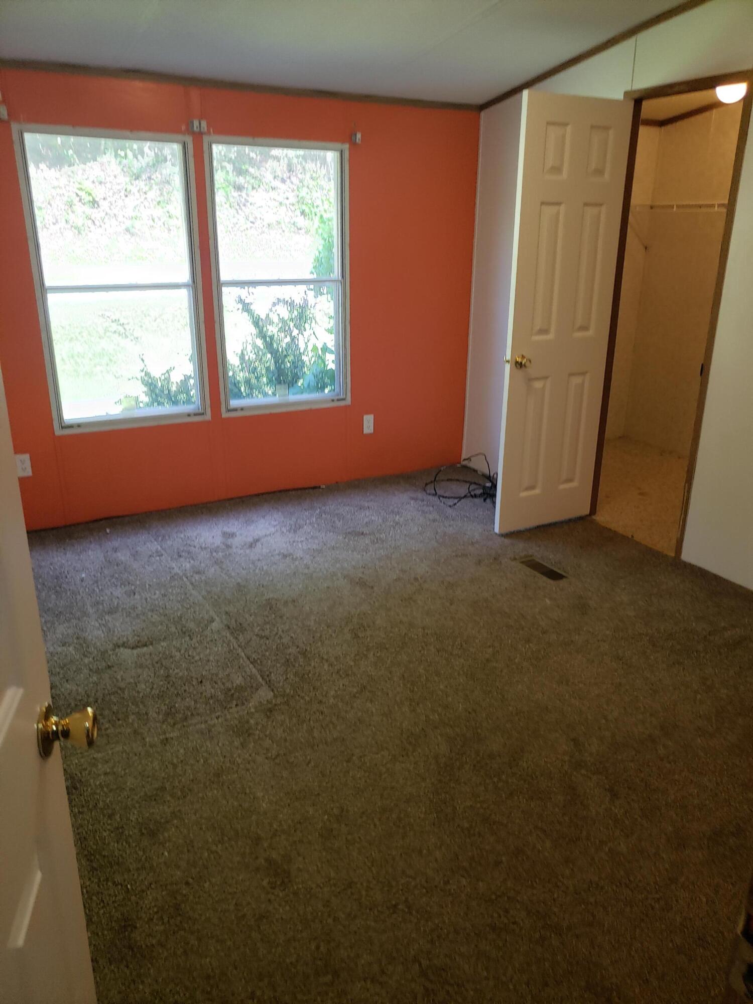 1449 Skelton Bluff Road Kingsport, TN 37660 - Photo 16 of 18 20220603_162417