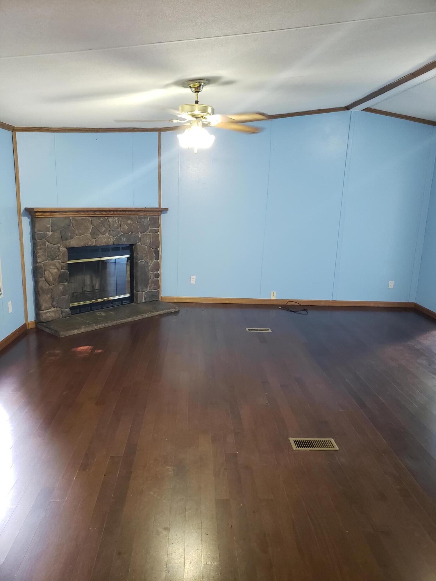 1449 Skelton Bluff Road Kingsport, TN 37660 - Photo 18 of 18 20220603_162330