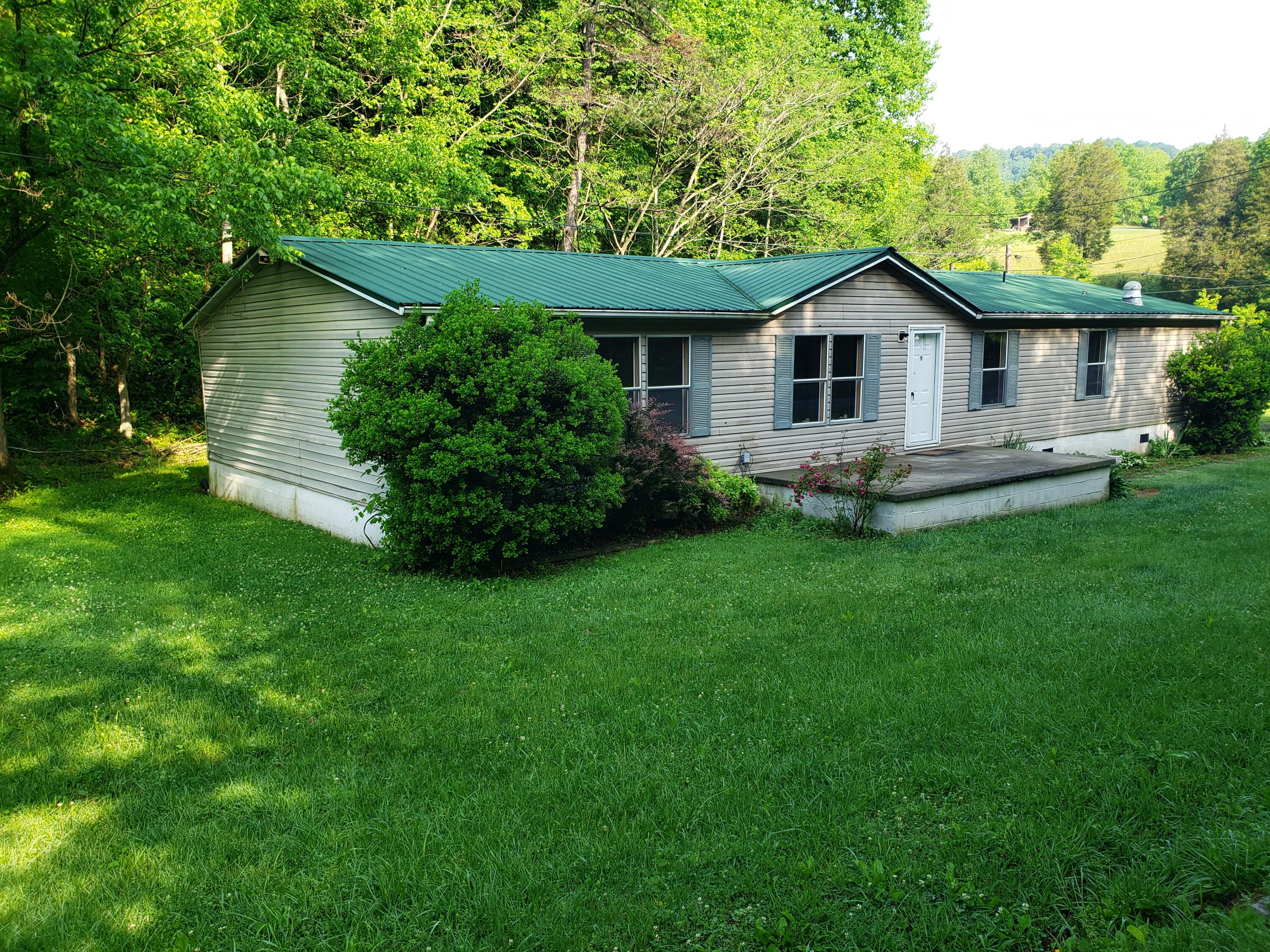 1449 Skelton Bluff Road Kingsport, TN 37660 - Photo 2 of 18 20220520_091446