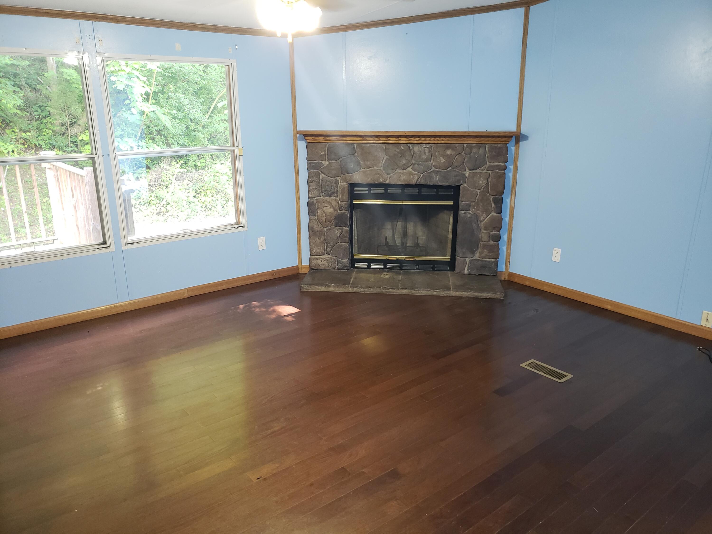 1449 Skelton Bluff Road Kingsport, TN 37660 - Photo 4 of 18 20220603_162315