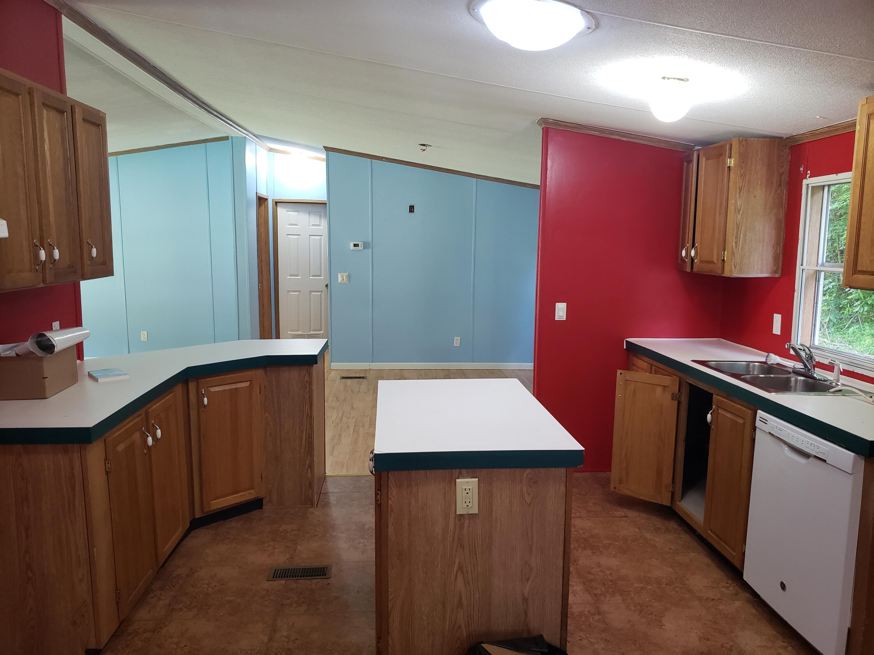 1449 Skelton Bluff Road Kingsport, TN 37660 - Photo 6 of 18 20220603_162337