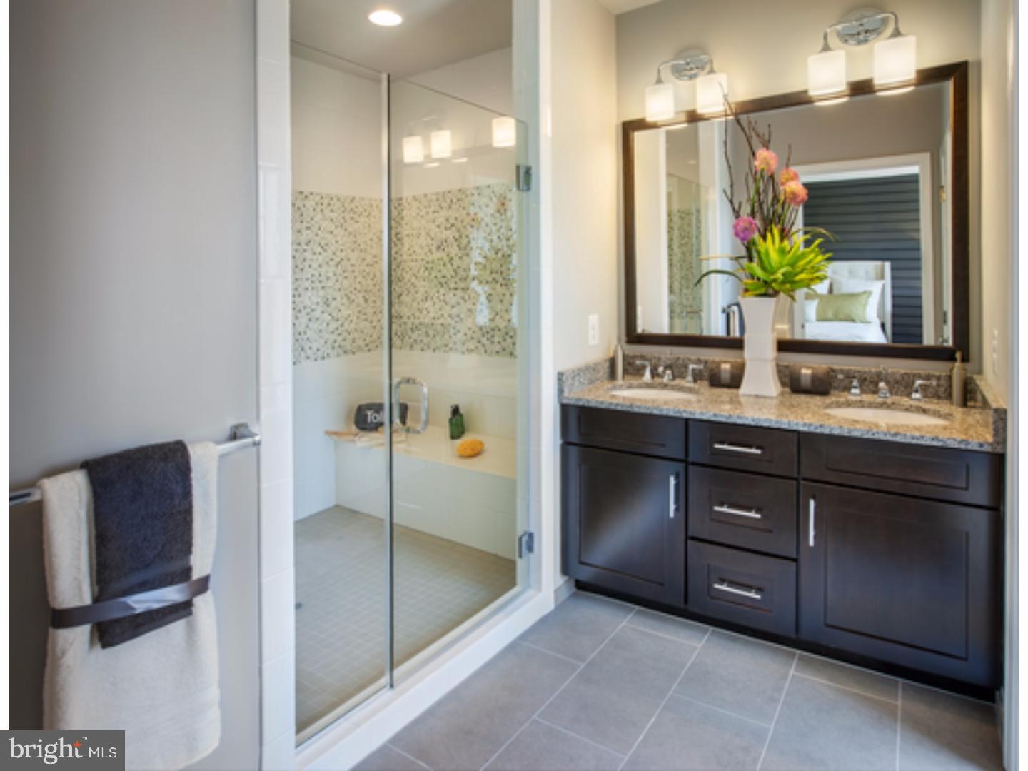 105 Murray Lane Springfield, PA 19064 - Photo 3 of 5 Master Bathroom