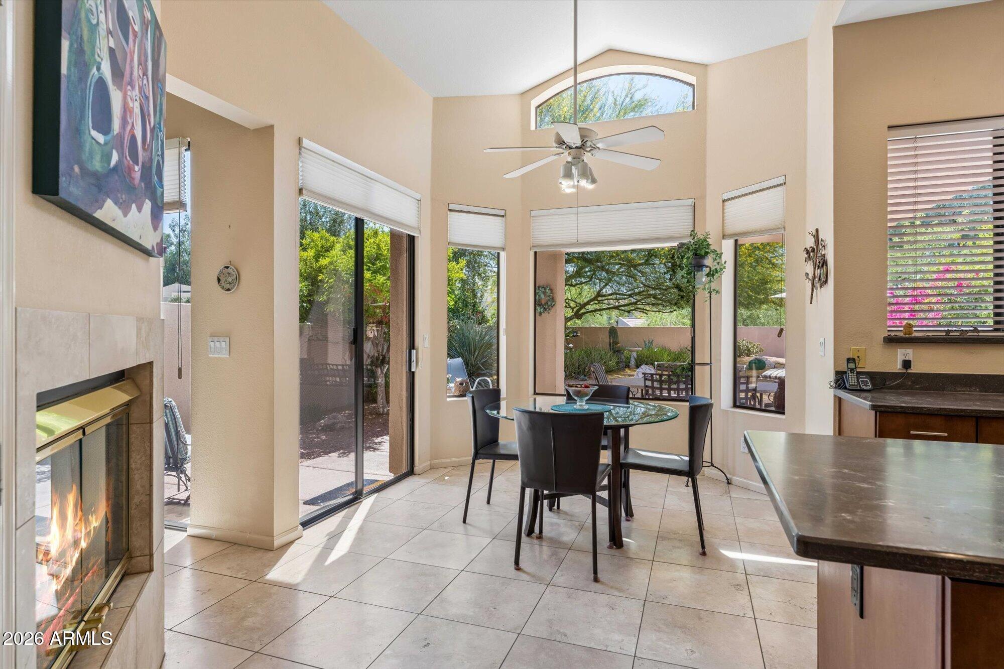 7740 East Gainey Ranch Road, Unit 49 Scottsdale, AZ 85258 - Photo 8 of 31 Eat-in Kitchen