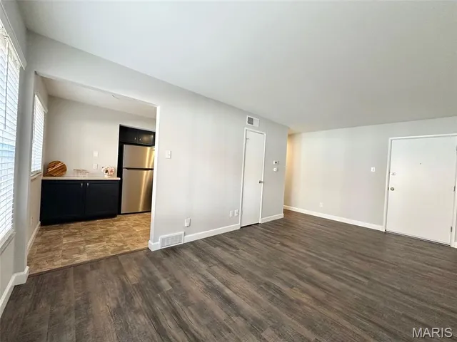 $925 | 4117 Germania Avenue, St. Louis, MO 63116