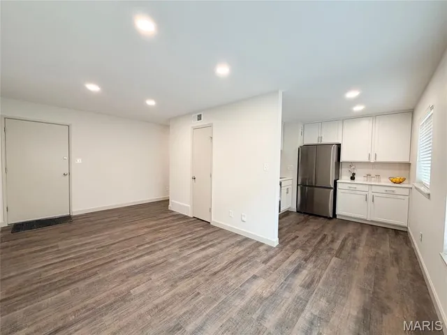 $995 | 4117 Germania Avenue, Unit 1C, St. Louis, MO 63116