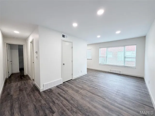 $995 | 4117 Germania Avenue, Unit 1C, St. Louis, MO 63116