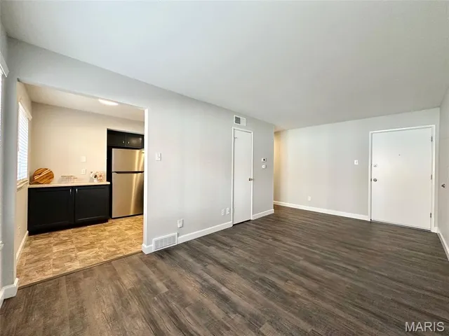 $925 | 4117 Germania Avenue, St. Louis, MO 63116