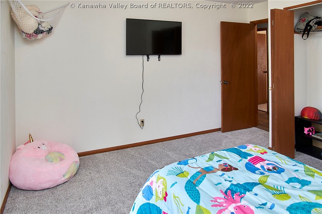 110 Rolling Acres Road Winfield, WV 25213 - Photo 20 of 42 Gallery Image 20